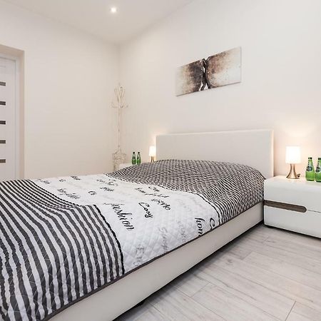 Apartament Silesian Vip Zabrze Dış mekan fotoğraf